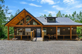 Do Not Disturb Couples Cabin Broken Bow, Privacy Included